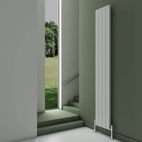 CARISA ELITE VERTICAL RADIATOR