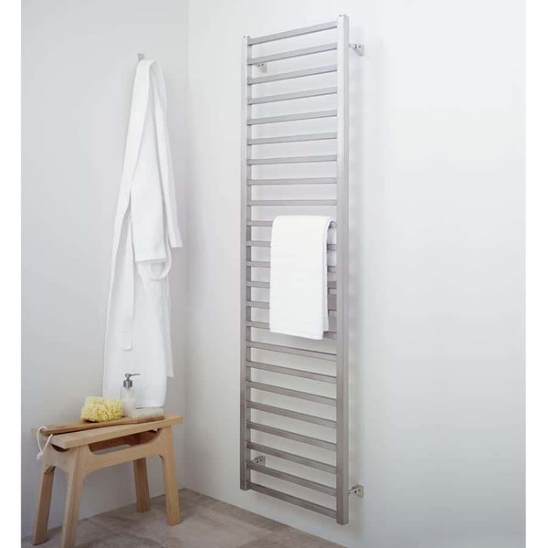 Aeon Karnak Designer Horizontal Radiator